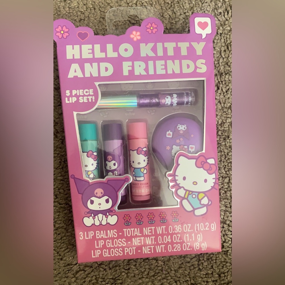 Hello kitty lip kit